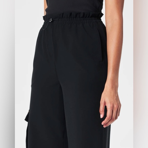 SPANX Cargo Pants with Adjustable Drawcords - Size Large - Picture 3 of 7